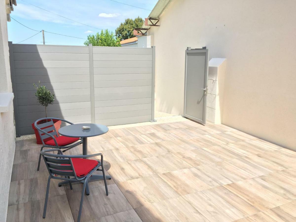 Le Margouillat Apartment Vibrac  Bagian luar foto